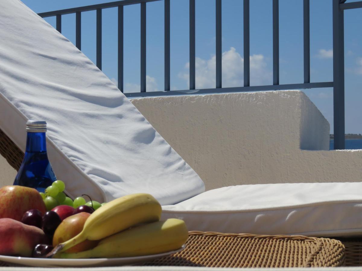 Sunny Limnaria Gardens 2 Bedroom Apartment Paphos ภายนอก รูปภาพ